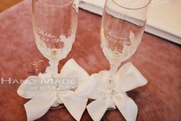 Wedding Champagne Glasses with velvet & Applique