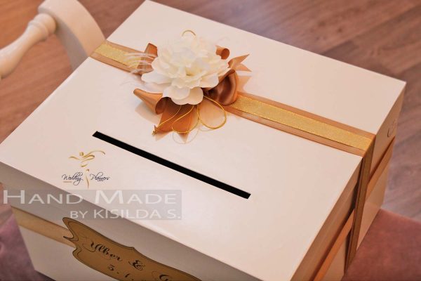 Gift Box- Kuti Cream & Gold